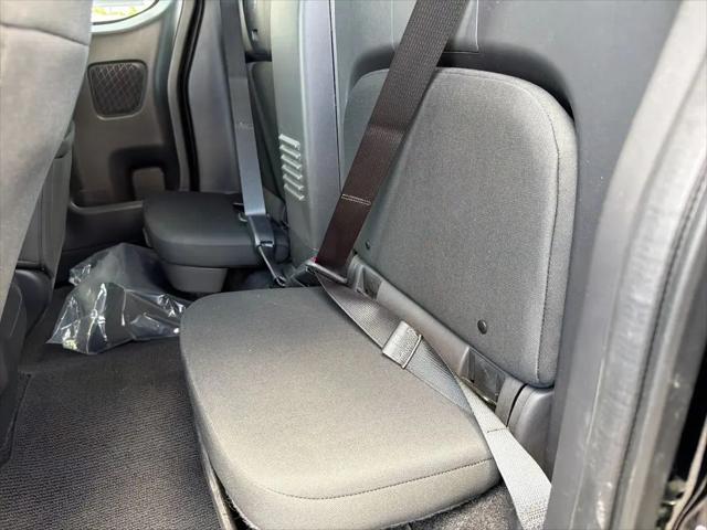 2025 Nissan Frontier King Cab SV 4x2