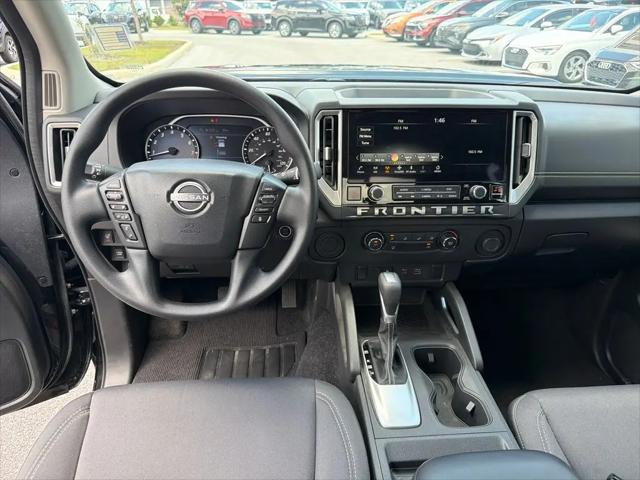 2025 Nissan Frontier King Cab SV 4x2