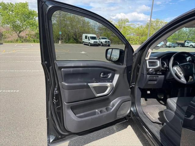 2019 Nissan Titan SV