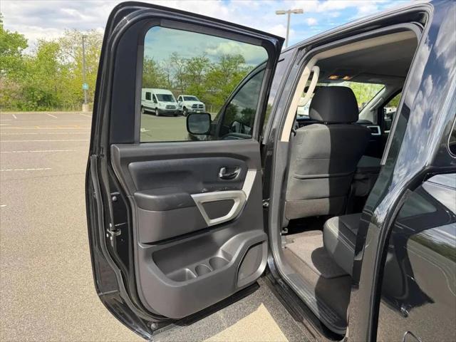 2019 Nissan Titan SV