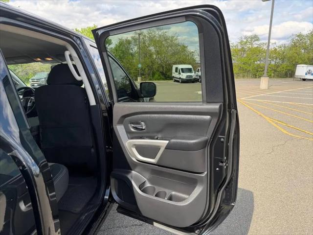 2019 Nissan Titan SV