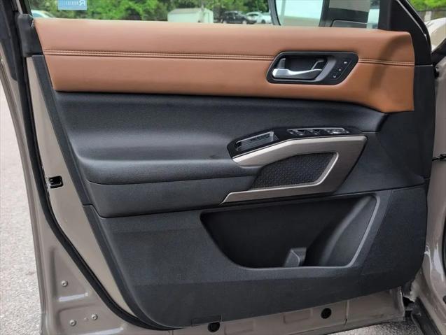 2024 Nissan Pathfinder Platinum FWD
