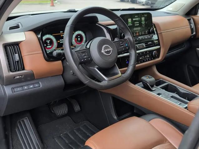 2024 Nissan Pathfinder Platinum FWD
