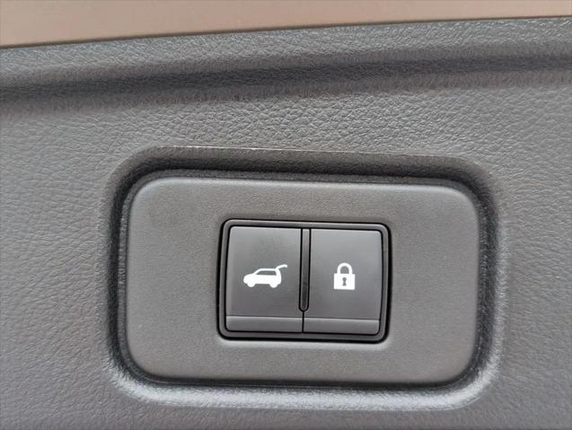 2024 Nissan Pathfinder Platinum FWD