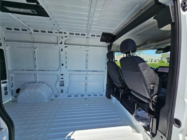 2025 Ram ProMaster Cargo Van SLT+  High Roof 136" WB