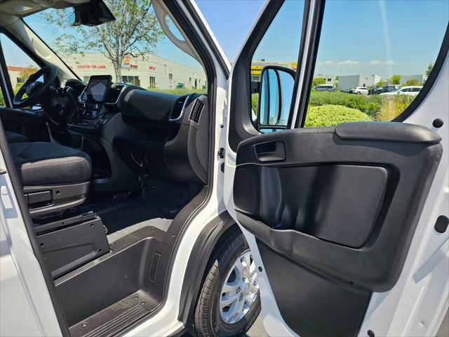 2025 Ram ProMaster Cargo Van SLT+  High Roof 136" WB