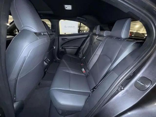 2026 Lexus 300 Premium AWD