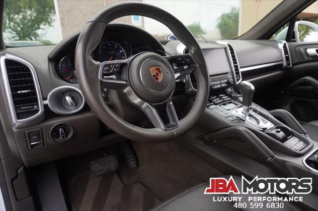 2017 Porsche Cayenne Platinum Edition