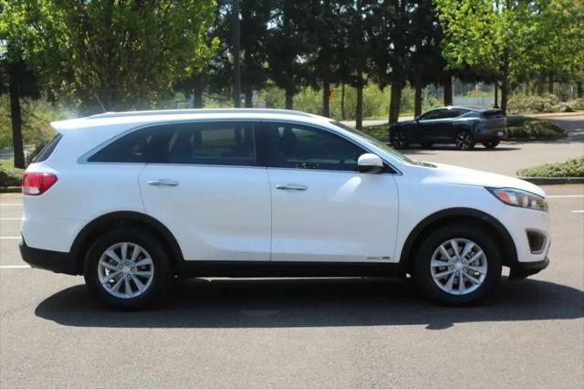 2016 Kia Sorento 3.3L LX