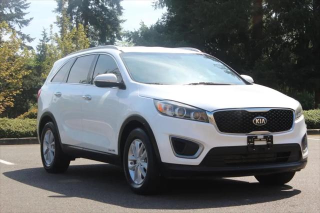 2016 Kia Sorento 3.3L LX