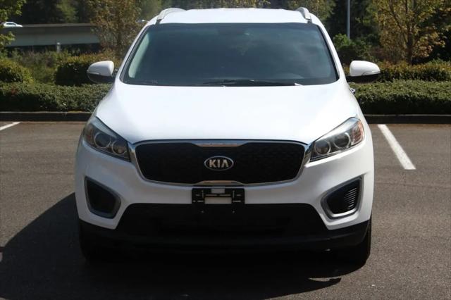 2016 Kia Sorento 3.3L LX