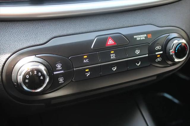 2016 Kia Sorento 3.3L LX