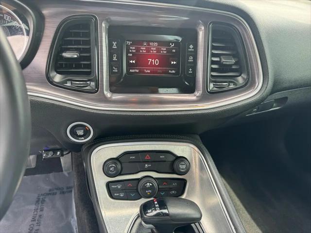 2016 Dodge Challenger SXT