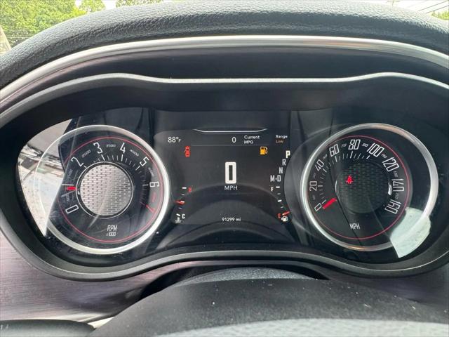 2016 Dodge Challenger SXT