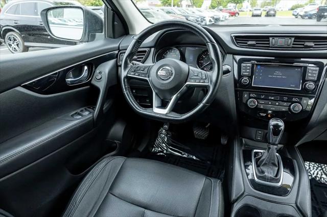 2017 Nissan Rogue Sport SL