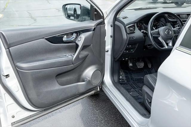 2017 Nissan Rogue Sport SL
