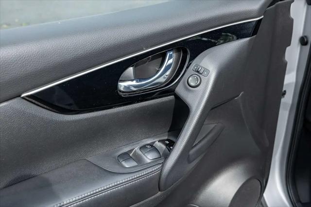 2017 Nissan Rogue Sport SL