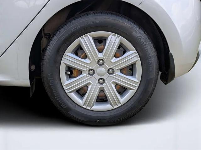 2022 Kia Rio 5 door S