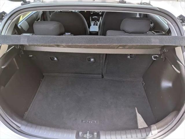 2022 Kia Rio 5 door S