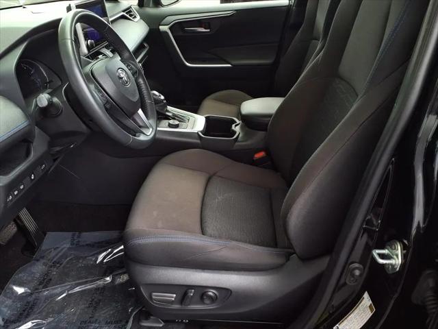 2024 Toyota RAV4 Hybrid SE