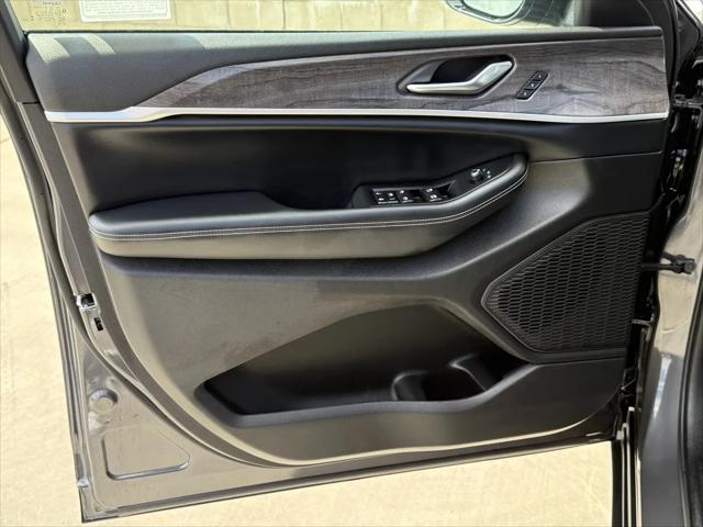 2024 Jeep Grand Cherokee Limited 4x2