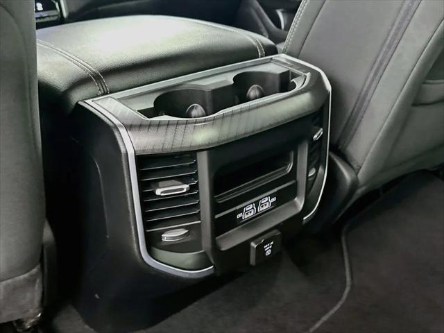 2025 Ram 1500 Big Horn Crew Cab 4x4 5'7" Box