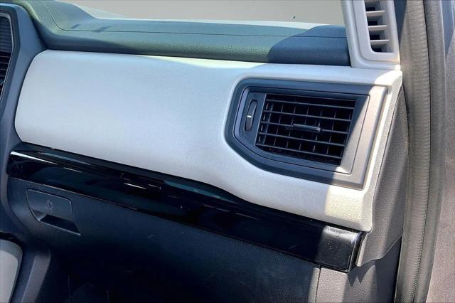 2024 Nissan Titan Crew Cab SV 4x2