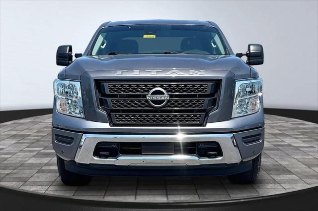 2024 Nissan Titan Crew Cab SV 4x2
