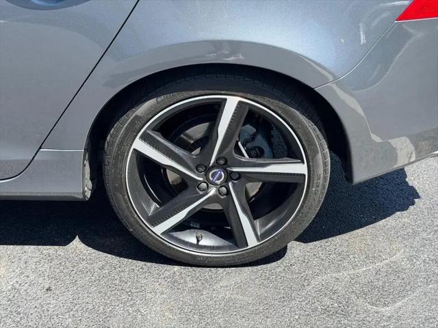 2016 Volvo S60 T6 Drive-E R-Design Platinum