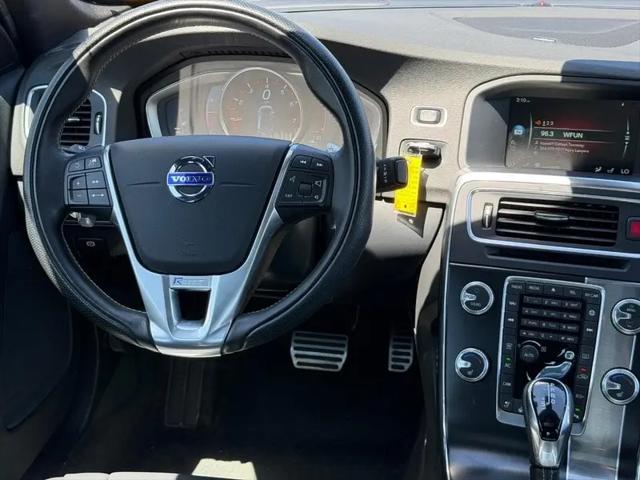 2016 Volvo S60 T6 Drive-E R-Design Platinum