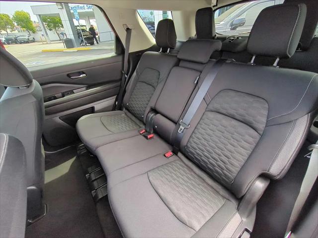 2022 Nissan Pathfinder SV 2WD