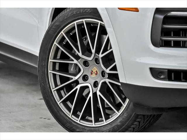 2023 Porsche Cayenne Platinum Edition