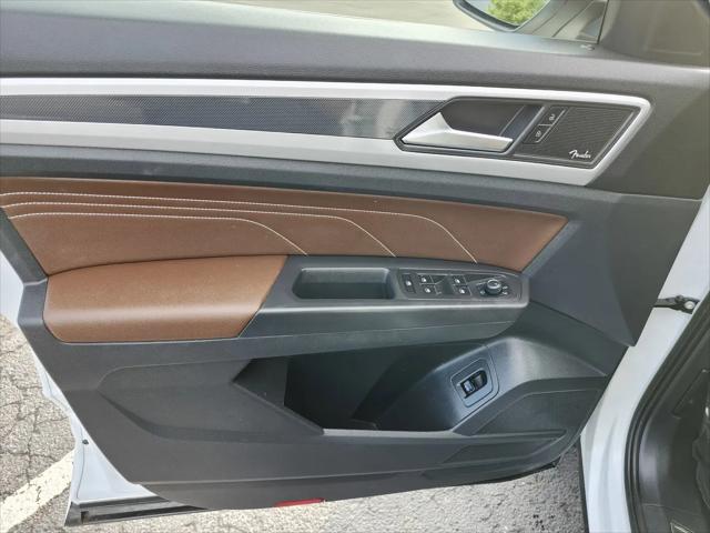 2022 Volkswagen Atlas 3.6L V6 SEL Premium R-Line