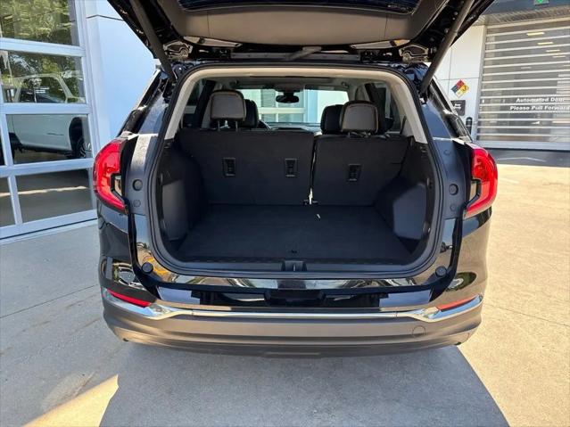 2023 GMC Terrain AWD AT4