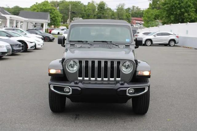 2023 Jeep Gladiator Overland