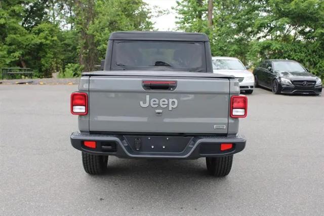 2023 Jeep Gladiator Overland