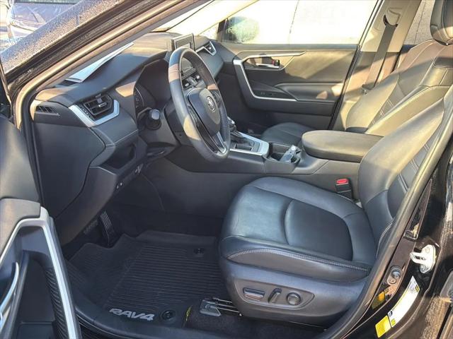 2020 Toyota RAV4 XLE Premium