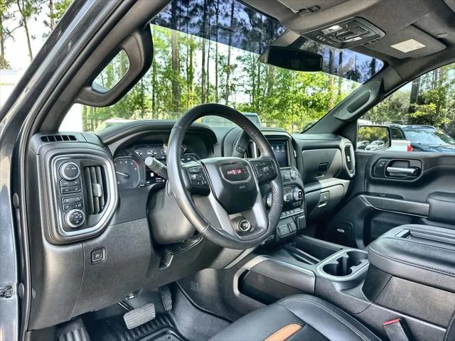 2022 GMC Sierra 1500 Limited 4WD Crew Cab Short Box AT4
