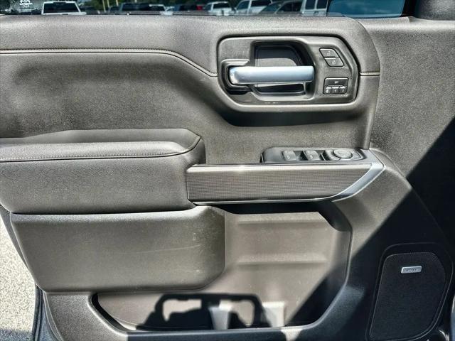 2022 GMC Sierra 1500 Limited 4WD Crew Cab Short Box AT4