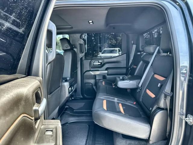 2022 GMC Sierra 1500 Limited 4WD Crew Cab Short Box AT4