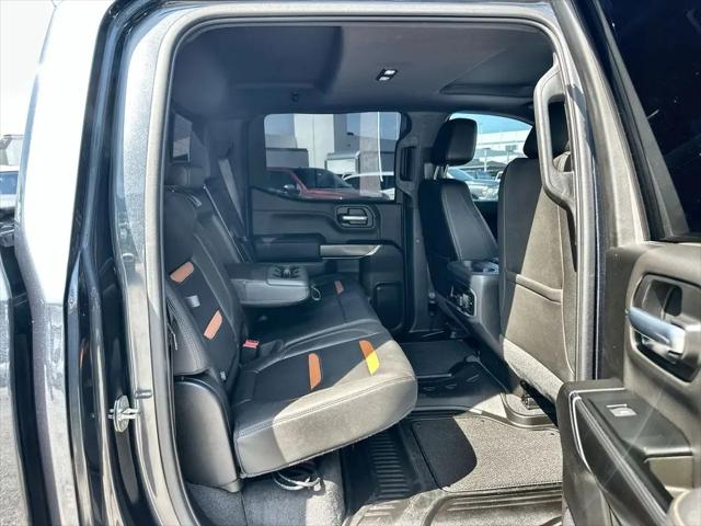 2022 GMC Sierra 1500 Limited 4WD Crew Cab Short Box AT4