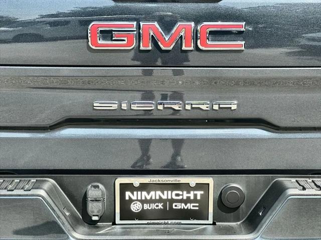 2022 GMC Sierra 1500 Limited 4WD Crew Cab Short Box AT4