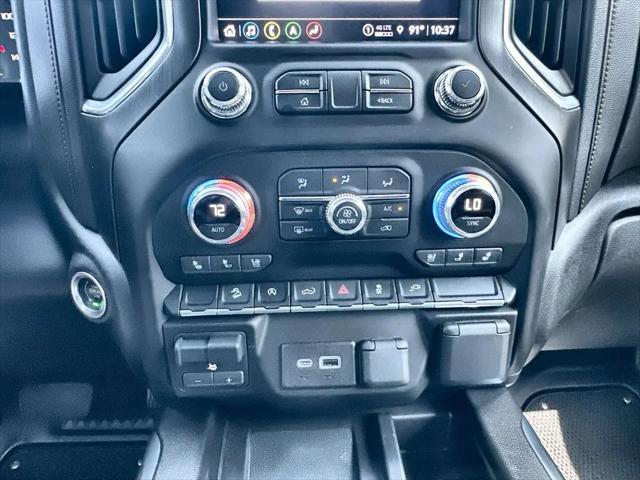 2022 GMC Sierra 1500 Limited 4WD Crew Cab Short Box AT4