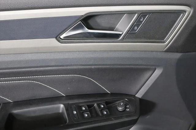 2020 Volkswagen Atlas Cross Sport 3.6L V6 SEL R-Line