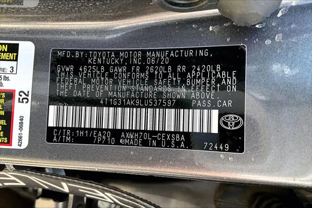 2020 Toyota Camry SE Hybrid