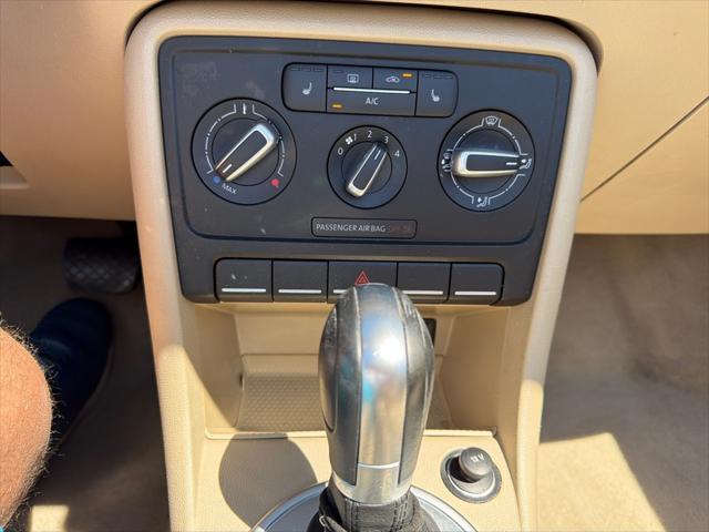 2016 Volkswagen Beetle 1.8T S