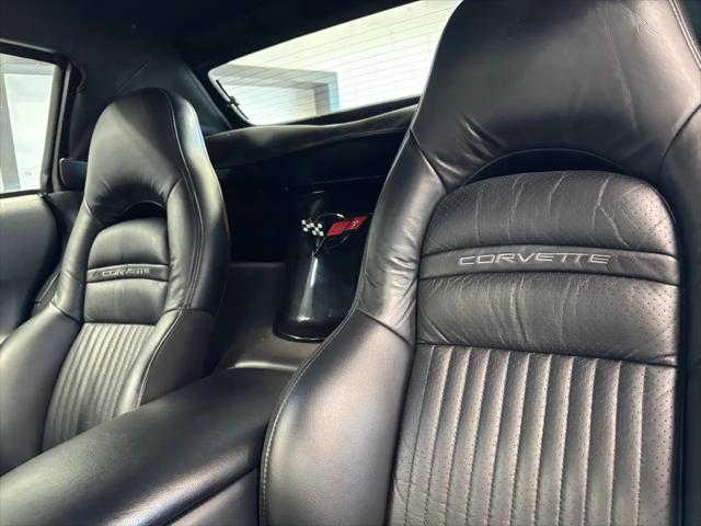 2004 Chevrolet Corvette 2dr Convertible
