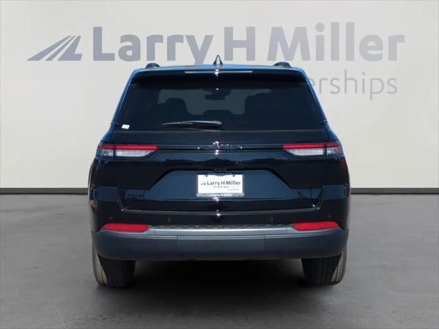 2026 Jeep Grand Cherokee Altitude 4x4