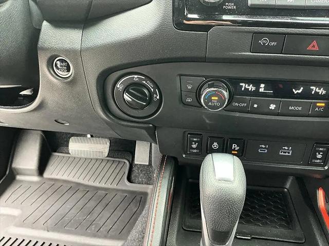 2024 Nissan Frontier Crew Cab PRO-4X 4x4
