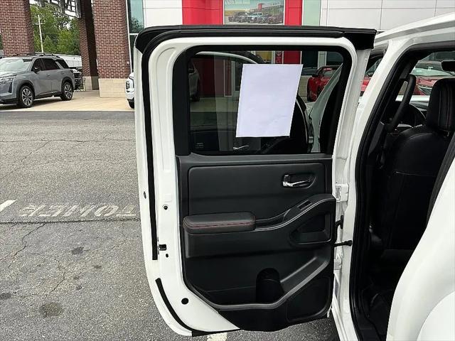 2024 Nissan Frontier Crew Cab PRO-4X 4x4